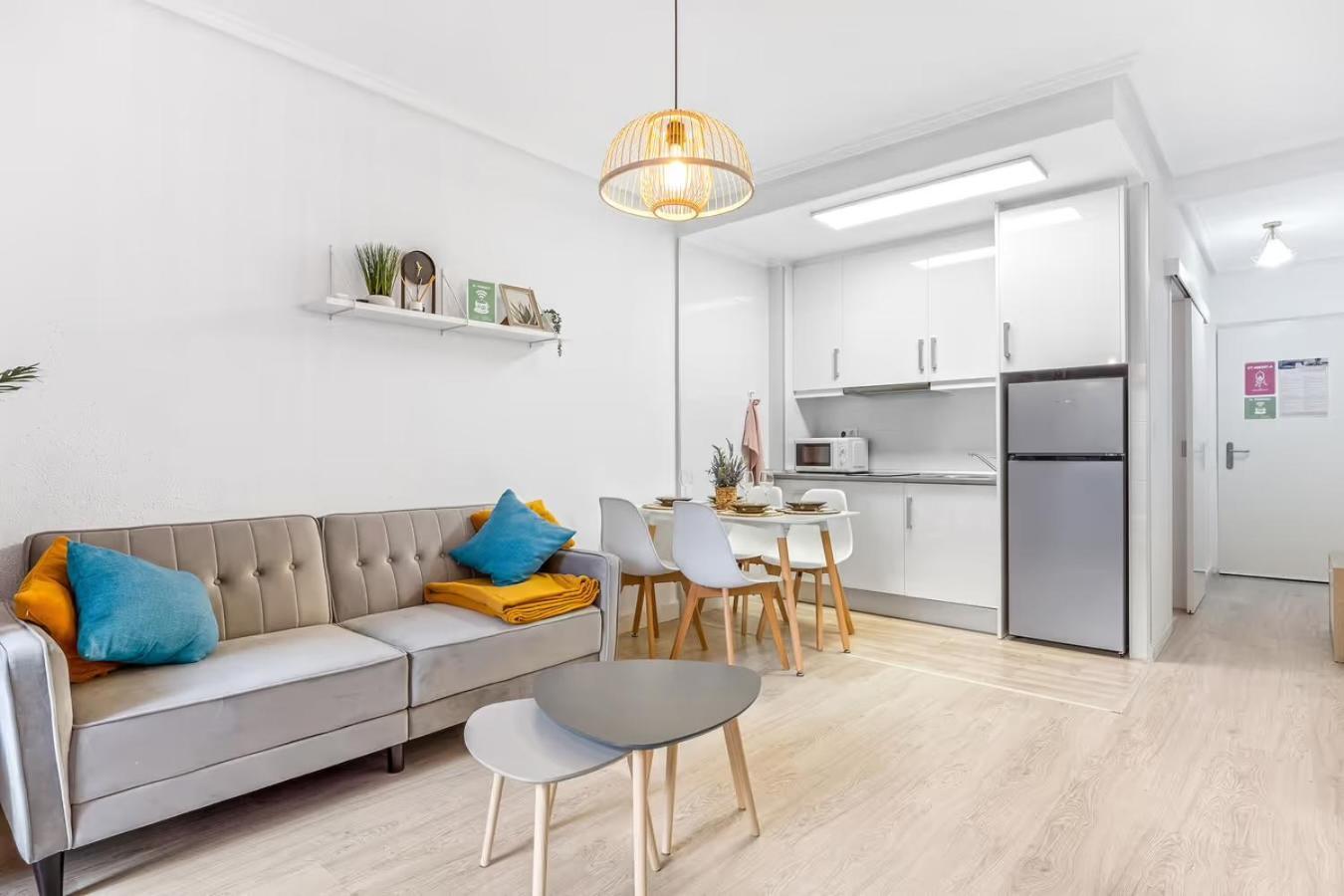 Apartamento Estefany A 100 M De Playa Торевиеха Екстериор снимка